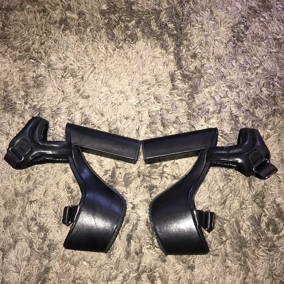 UNIF GONER PLATFORM HEELS - Picture 3 of 4